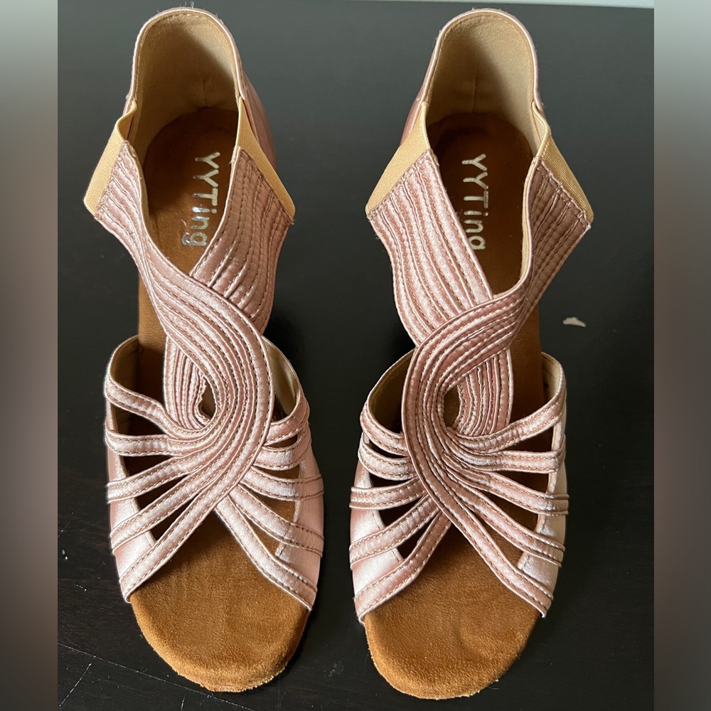 New Copper/Nude Dance Shoes. Suede outsole. 2.5in high heel. Sz. 5.5 US.